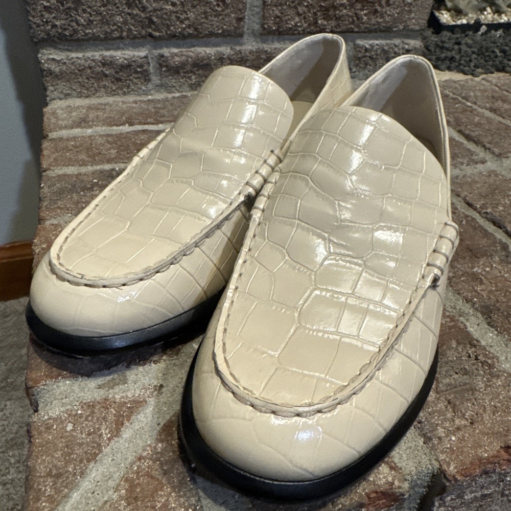 Vince Womens Naomi Ivory Patent Leather Croc Print Loafers Size 7M EU 37 #404 - Picture 10 of 16